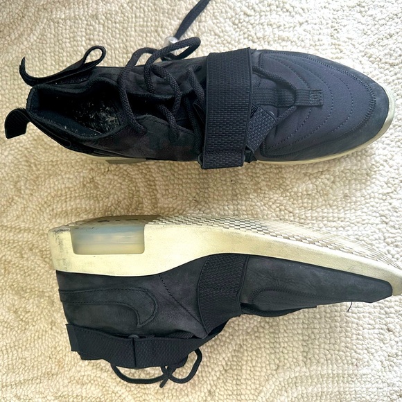 AIR 180 fear of god Nikes - Picture 6 of 7